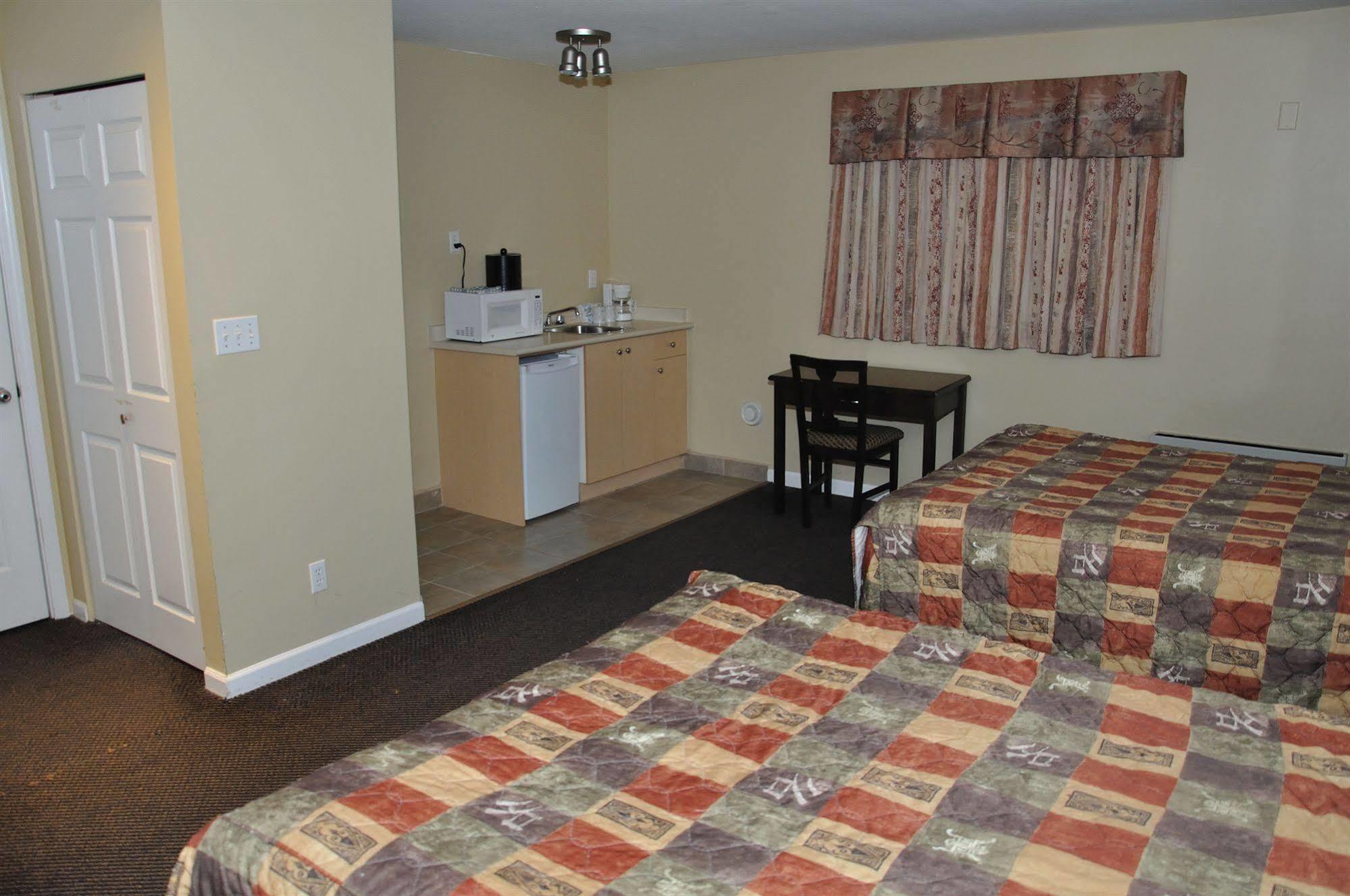 Canadian Inn Surrey Esterno foto